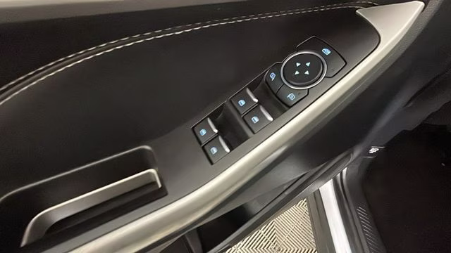 2022 Ford Explorer XLT 4X4 SUV