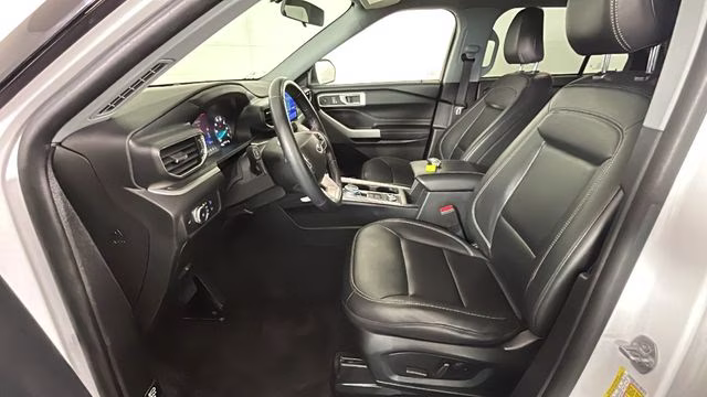 2022 Ford Explorer XLT 4X4 SUV