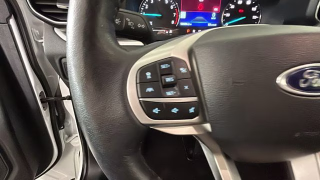 2022 Ford Explorer XLT 4X4 SUV