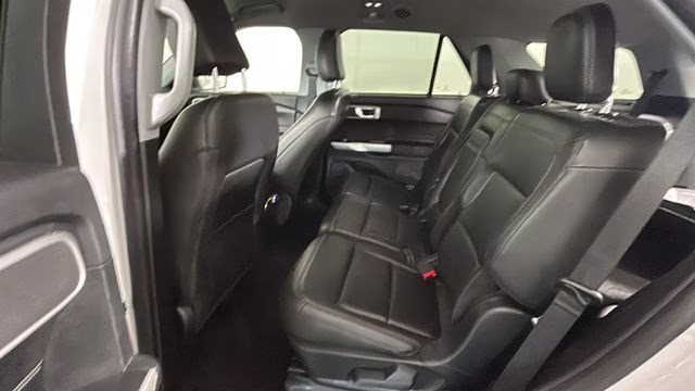 2022 Ford Explorer XLT 4X4 SUV