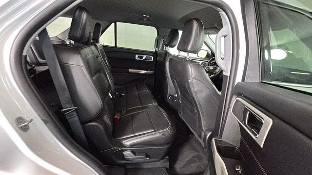 2022 Ford Explorer XLT 4X4 SUV
