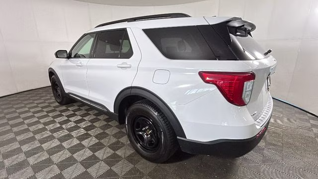 2022 Ford Explorer XLT 4X4 SUV