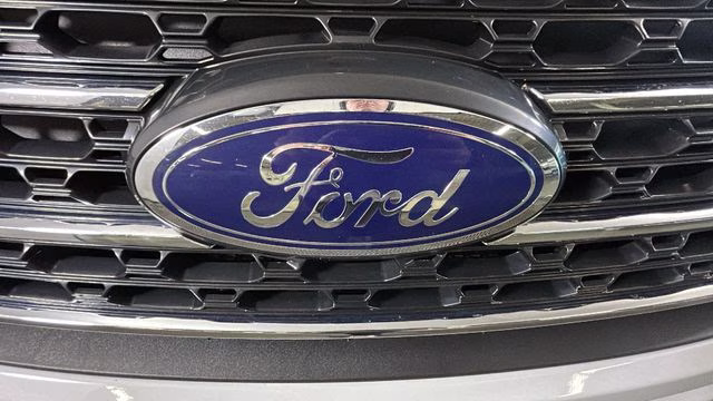 2022 Ford Explorer XLT 4X4 SUV