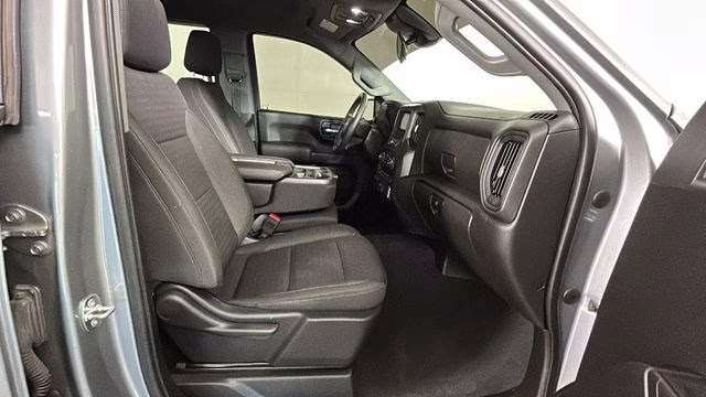 2023 Sterling Gray Metallic Chevrolet Silverado 1500 Custom 4X4 Truck