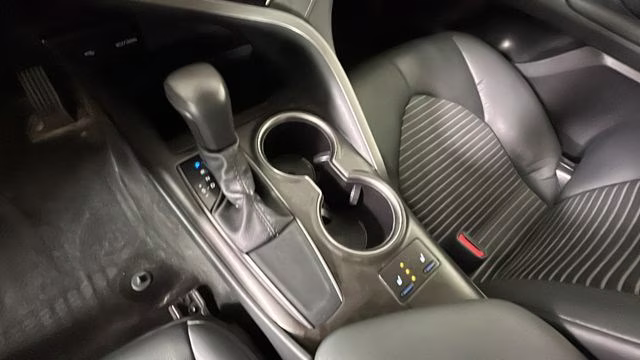 2024 Ice Cap Toyota Camry SE FWD Sedan
