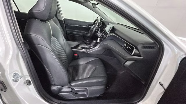 2024 Ice Cap Toyota Camry SE FWD Sedan