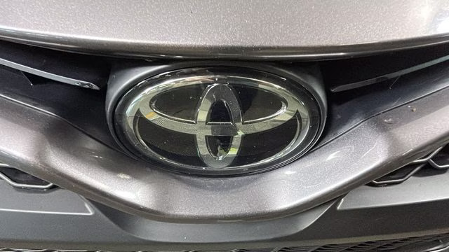 2024 Predawn Gray Mica Toyota Camry SE FWD Sedan