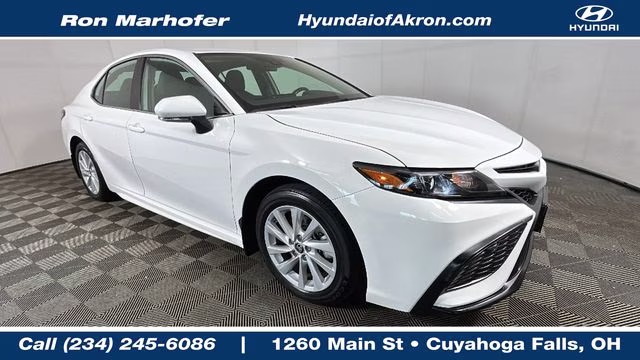 2024 Ice Cap Toyota Camry SE FWD Sedan