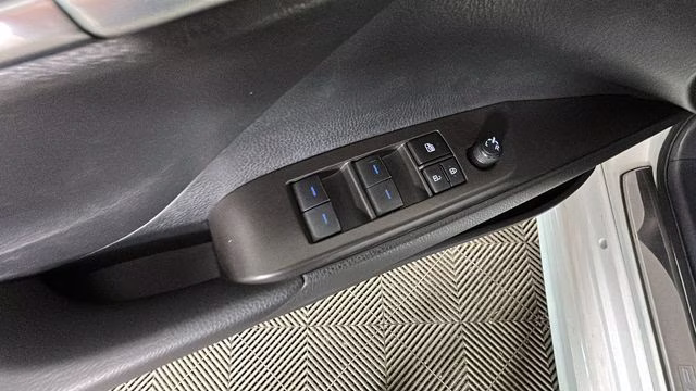 2024 Ice Cap Toyota Camry SE FWD Sedan