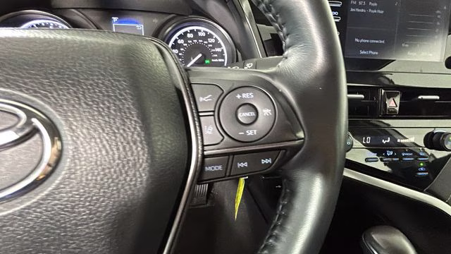 2024 Ice Cap Toyota Camry SE FWD Sedan