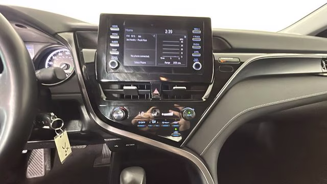 2024 Ice Cap Toyota Camry SE FWD Sedan