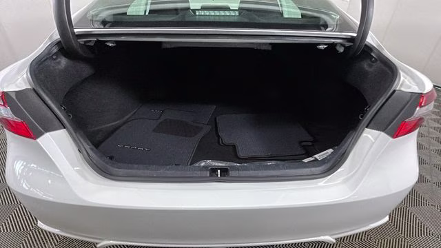 2024 Ice Cap Toyota Camry SE FWD Sedan