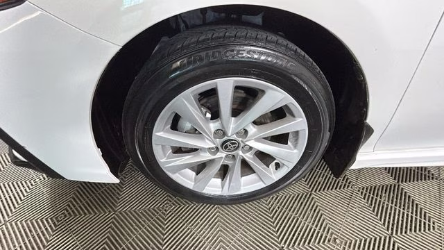 2024 Ice Cap Toyota Camry SE FWD Sedan