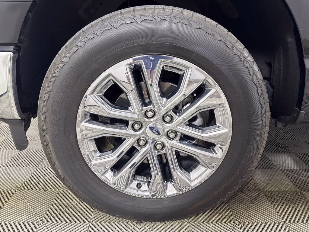 2025 Agate Black Metallic Ford F-150 XLT 4X4 Truck