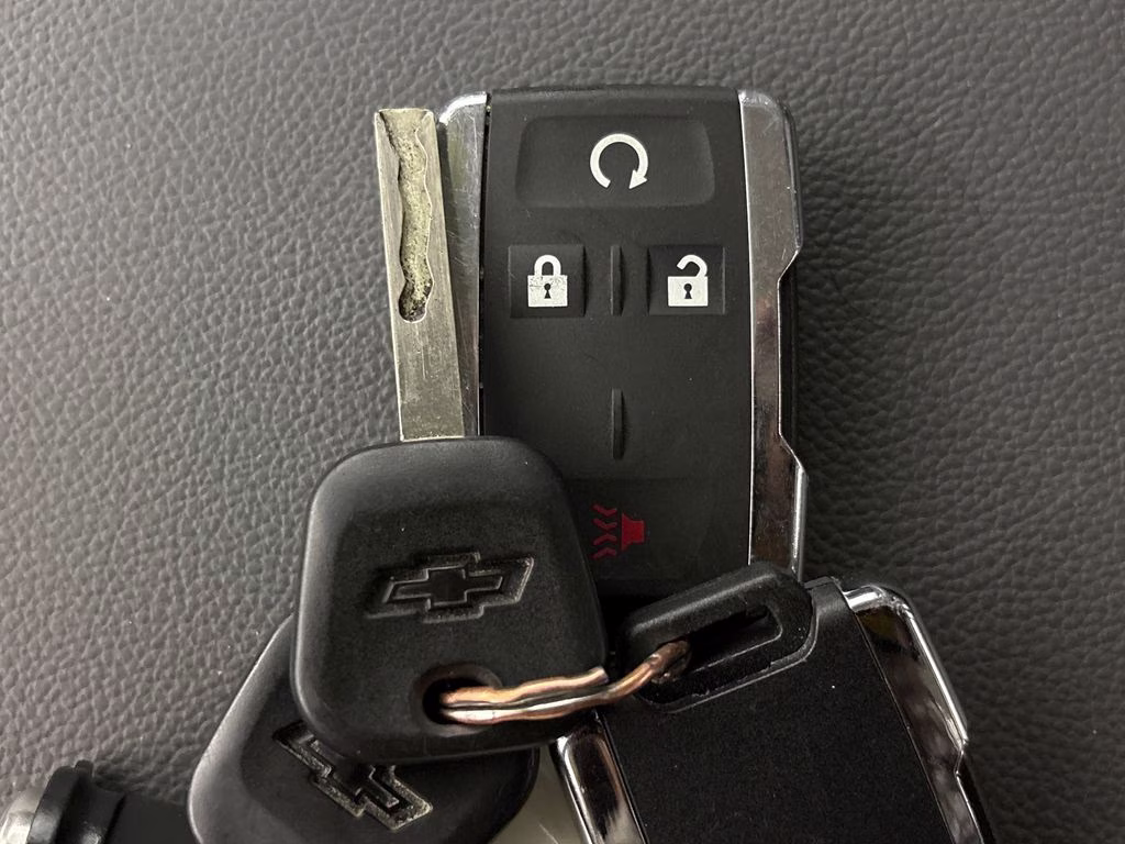 2016 Brownstone Metallic Chevrolet Colorado Z71 RWD Truck