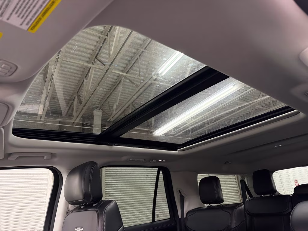 2025 Oxford White Ford Expedition Max Platinum 4X4 SUV