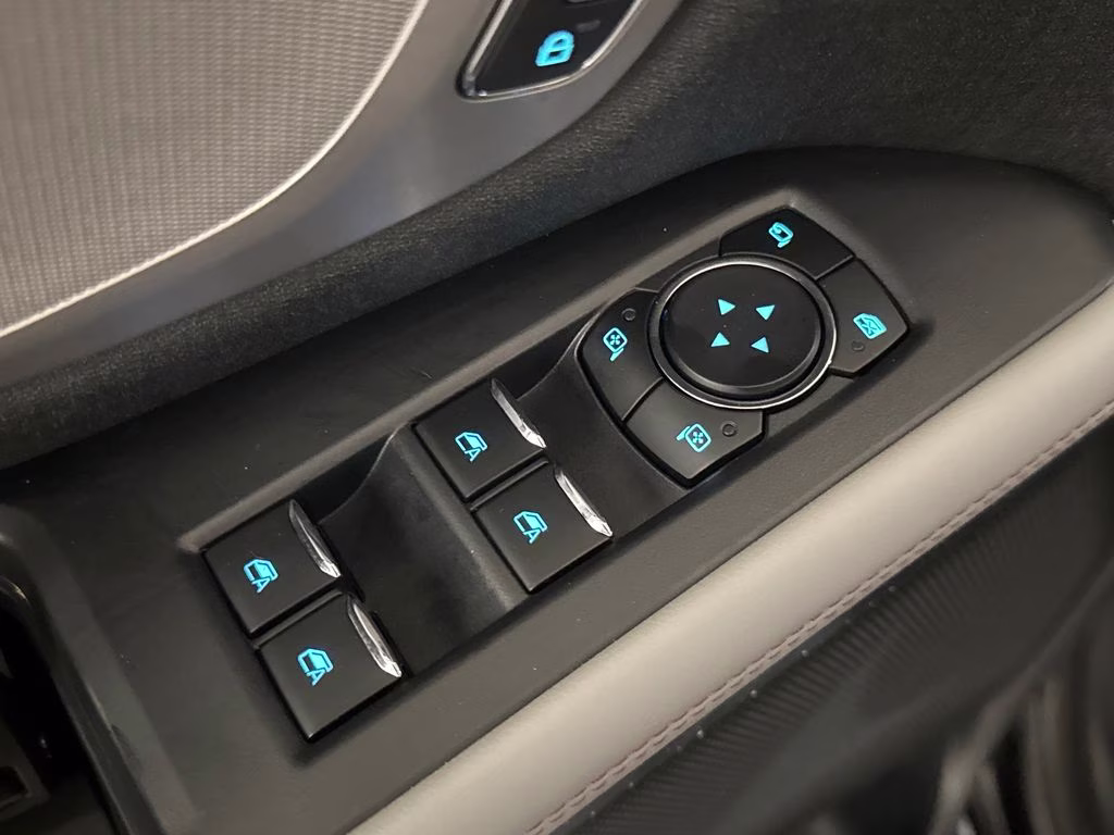 2025 Agate Black Metallic Ford Expedition Active RWD SUV