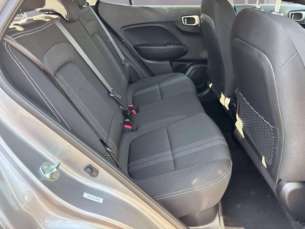2025 Shimmering Silver Hyundai Venue SEL FWD SUV