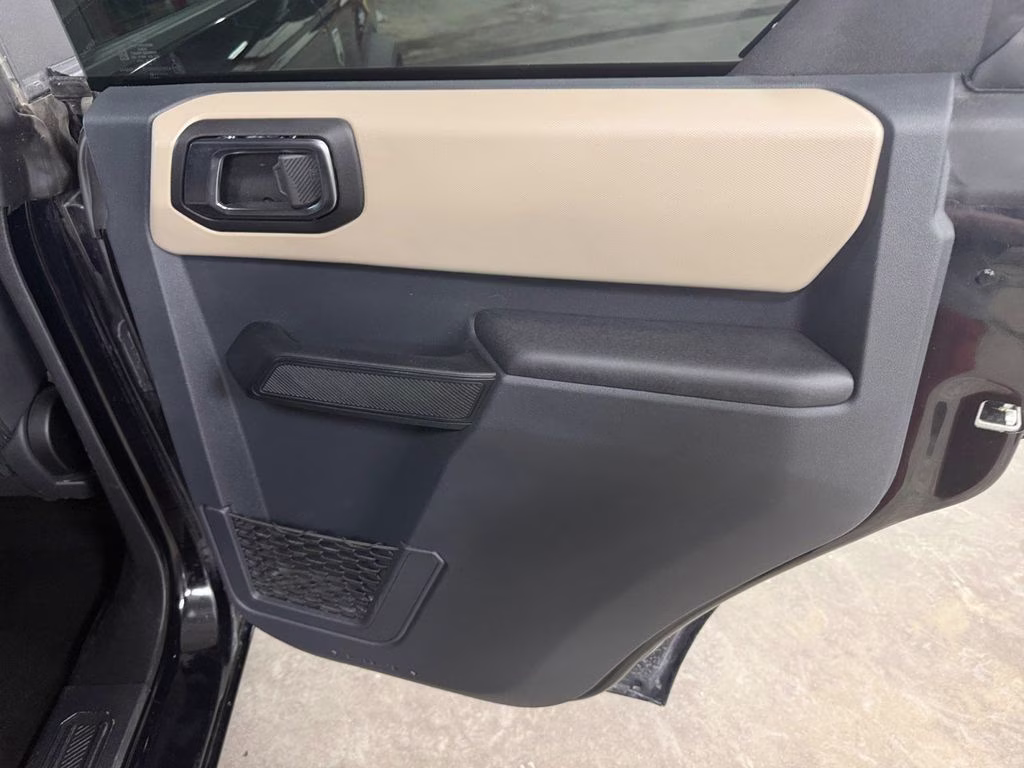 2025 Black Ford Bronco Big Bend Hard Top w/Ford Co-Pilot 360 4X4 SUV