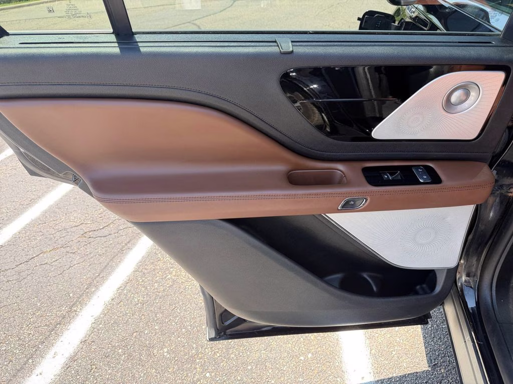 2021 Infinite Black Lincoln Aviator Grand Touring AWD SUV
