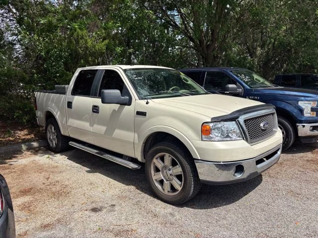 2008 Pueblo Gold Clearcoat Metallic Ford F-150 Lariat RWD Truck