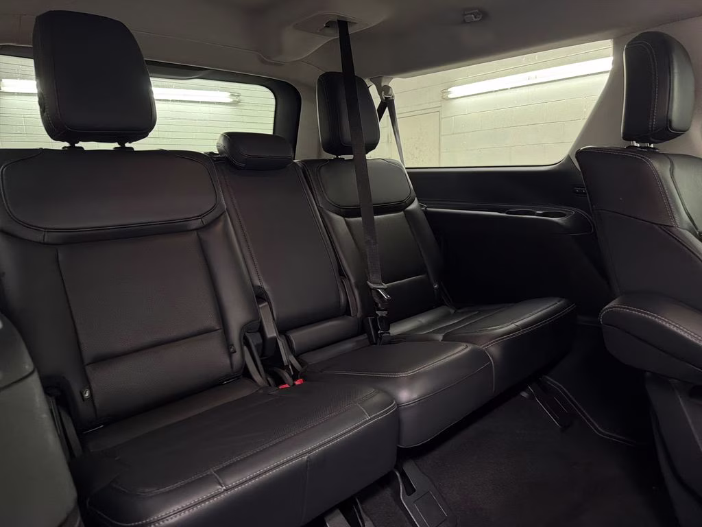 2025 Oxford White Ford Expedition Max Platinum 4X4 SUV