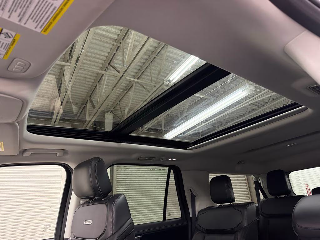 2025 Oxford White Ford Expedition Max Platinum 4X4 SUV