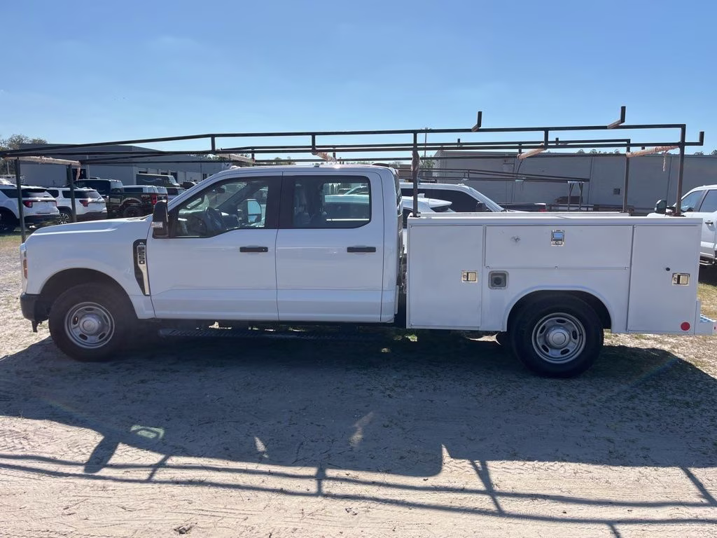 2024 Oxford White Ford Super Duty F-250 SRW XL RWD Truck