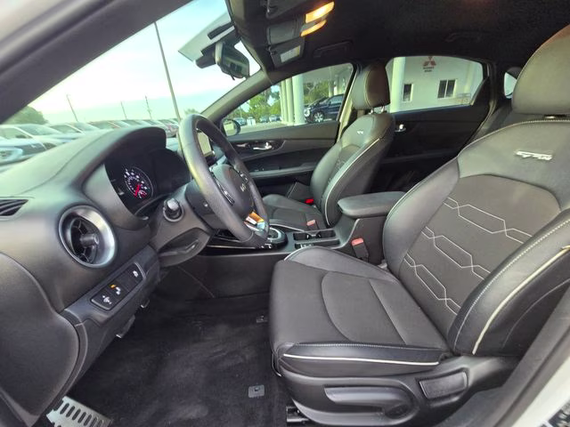 2024 Snow White Pearl Kia Forte GT-Line FWD Sedan