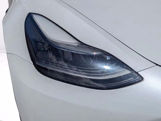 2021 White Tesla Model 3 Standard Range Plus RWD Sedan