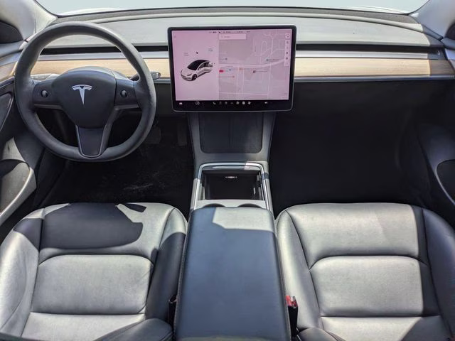 2021 White Tesla Model 3 Standard Range Plus RWD Sedan