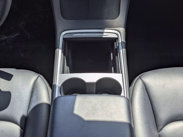 2021 White Tesla Model 3 Standard Range Plus RWD Sedan