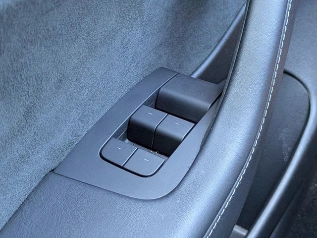 2021 White Tesla Model 3 Standard Range Plus RWD Sedan