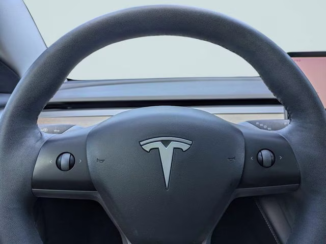 2021 White Tesla Model 3 Standard Range Plus RWD Sedan