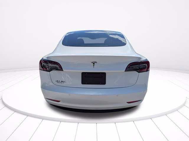 2021 White Tesla Model 3 Standard Range Plus RWD Sedan