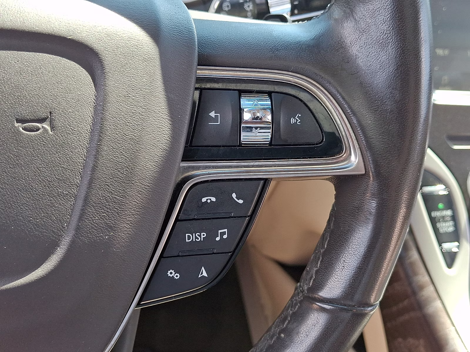 2019 Burgundy Velvet Metallic Tinted Clearcoat - R3 Lincoln Nautilus Reserve AWD