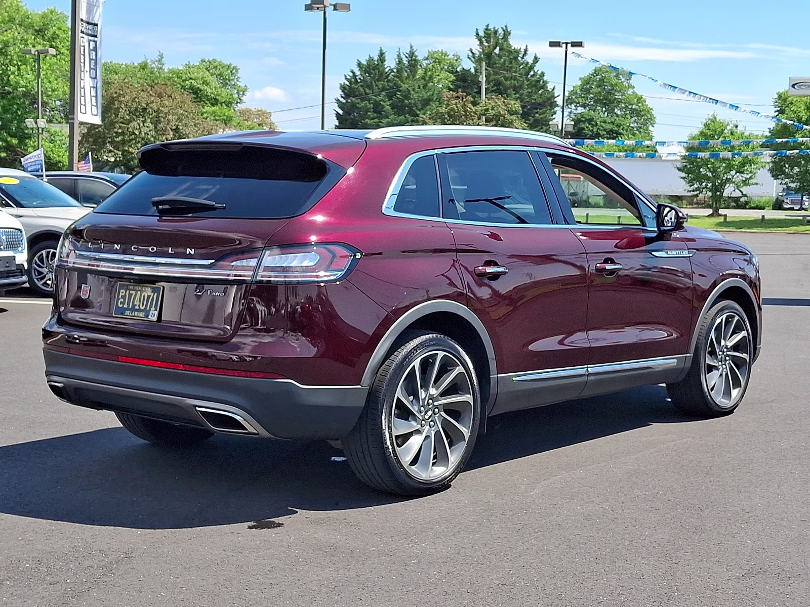 2019 Burgundy Velvet Metallic Tinted Clearcoat - R3 Lincoln Nautilus Reserve AWD