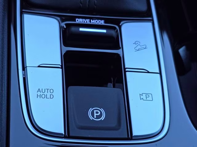 2025 Phantom Black Hyundai Santa Cruz SEL FWD Truck