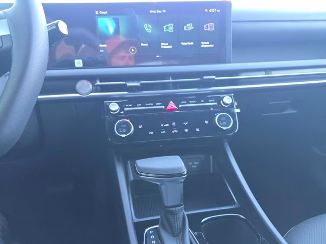 2025 Phantom Black Hyundai Santa Cruz SEL FWD Truck