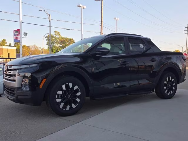 2025 Phantom Black Hyundai Santa Cruz SEL FWD Truck