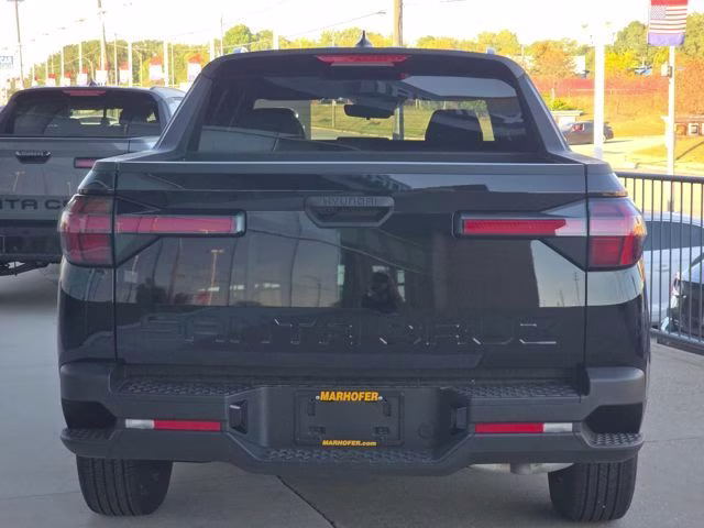 2025 Phantom Black Hyundai Santa Cruz SEL FWD Truck