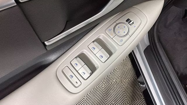 2026 Aero Silver Hyundai Sonata SEL Sport FWD Sedan