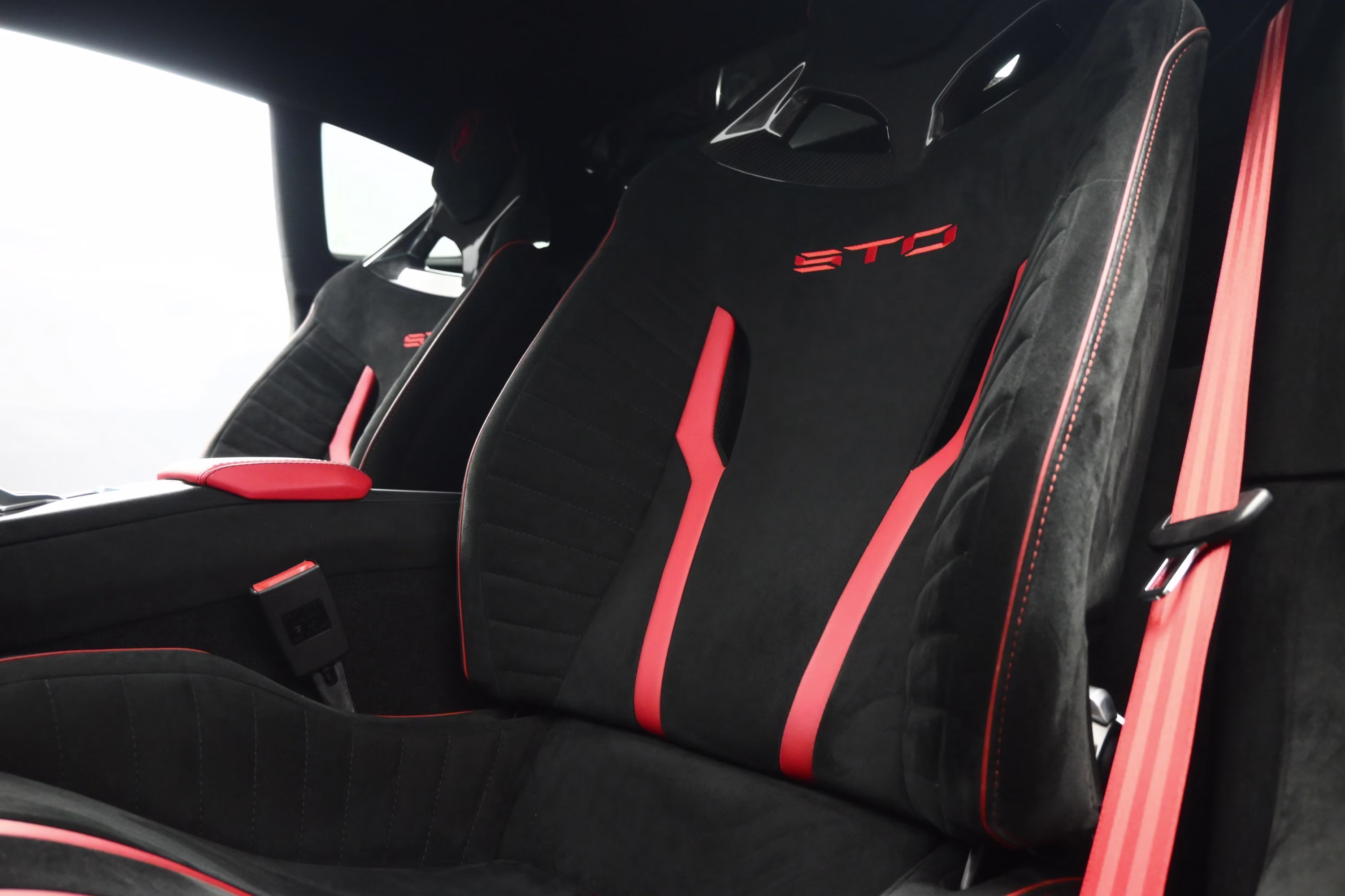 2022 Nero Noctis Metallic Lamborghini Huracan STO Base RWD Coupe