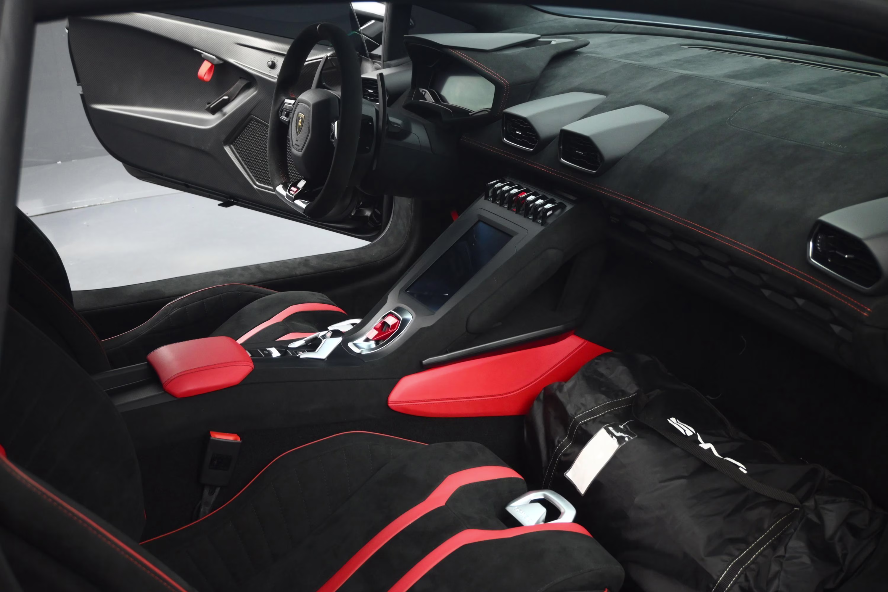 2022 Nero Noctis Metallic Lamborghini Huracan STO Base RWD Coupe