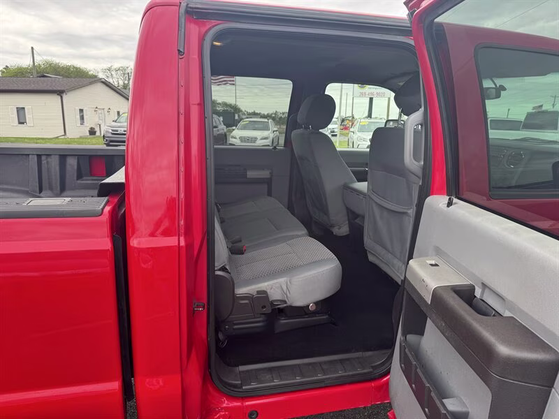 2015 Ruby Red Metallic Tinted Clear Coat Ford Super Duty F-250 SRW XLT 4X4 Truck