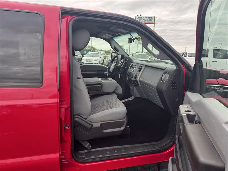 2015 Ruby Red Metallic Tinted Clear Coat Ford Super Duty F-250 SRW XLT 4X4 Truck