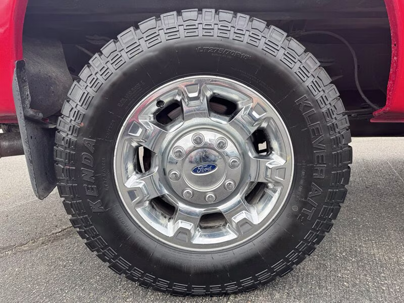 2015 Ruby Red Metallic Tinted Clear Coat Ford Super Duty F-250 SRW XLT 4X4 Truck