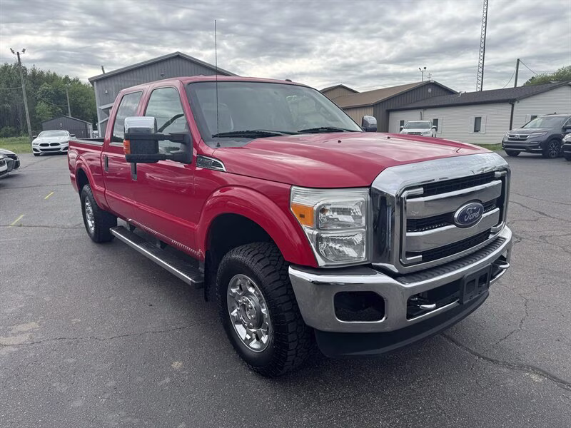 2015 Ruby Red Metallic Tinted Clear Coat Ford Super Duty F-250 SRW XLT 4X4 Truck
