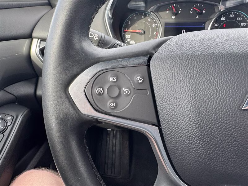 2023 Mosaic Black Metallic Chevrolet Traverse LT Cloth AWD SUV