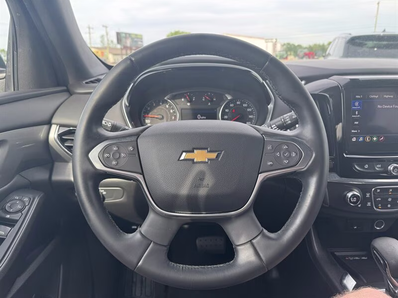 2023 Mosaic Black Metallic Chevrolet Traverse LT Cloth AWD SUV